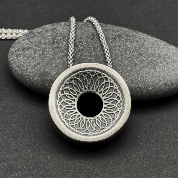 Current Clarity Pendant, 24mm