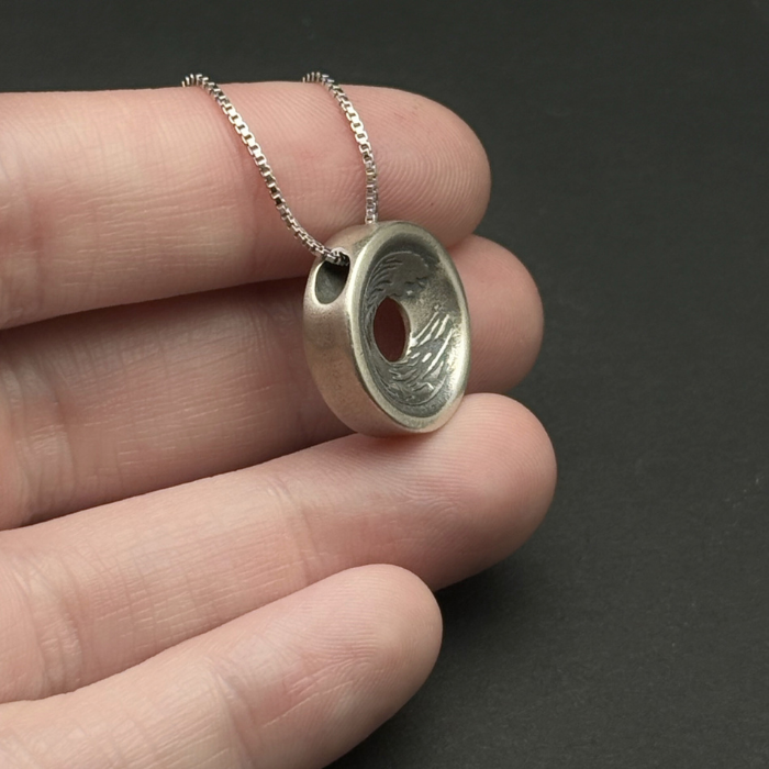 Endless Ocean Pendant, 16mm
