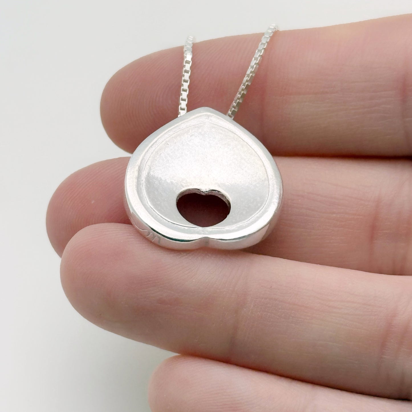 Oneness Centering Pendant 20mm