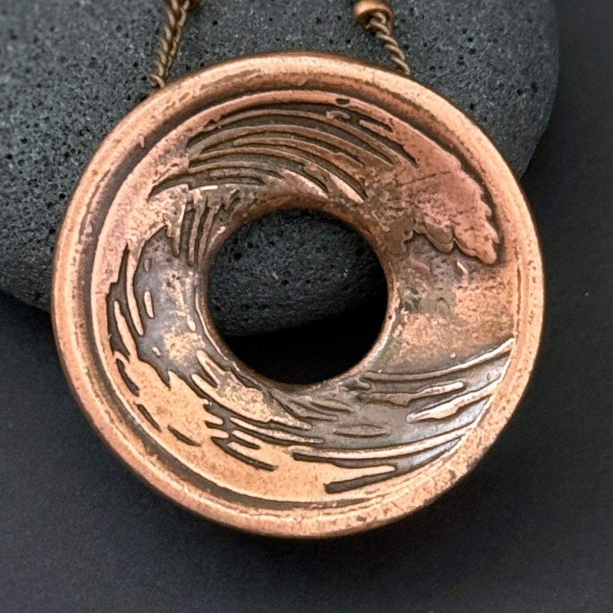 Endless Ocean Pendant, 28mm, Copper