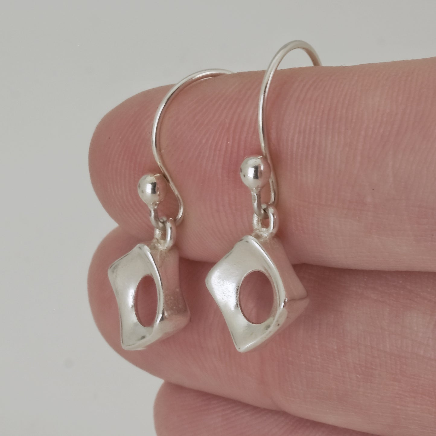 P&S Earrings, Diamond, Sterling 10mm