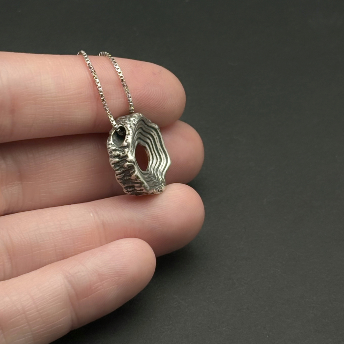 Rooted Rings Pendant, 16mm