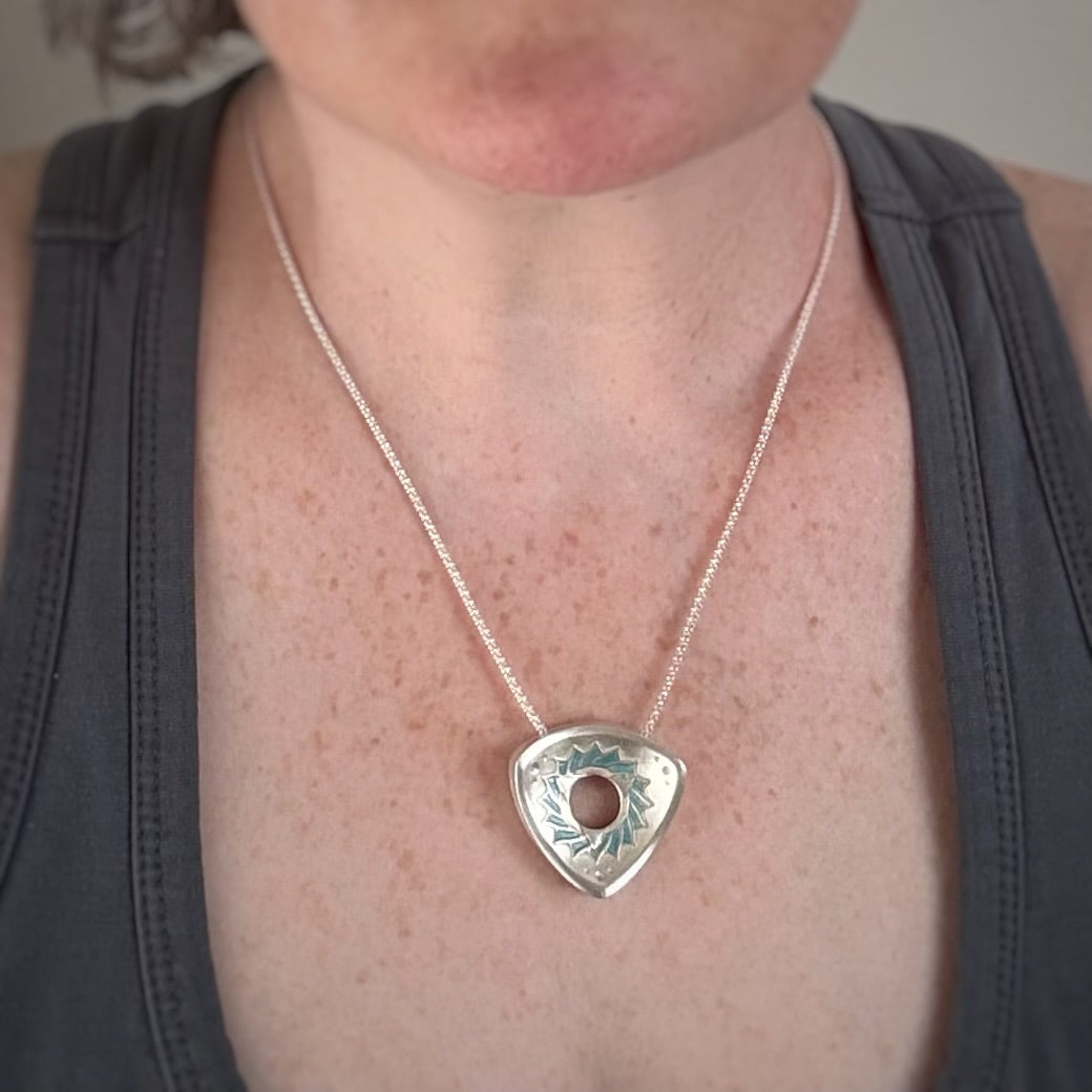 Down Triangle Throat Chakra, 30mm, FS w/Enamel
