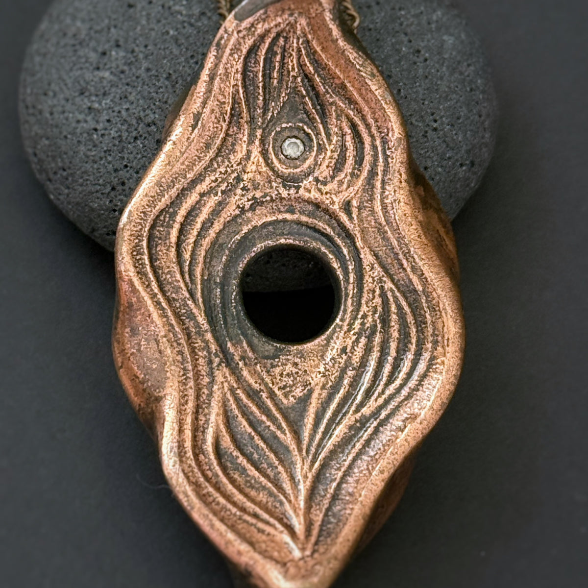 Yoni Pendant, 50mm, Copper w/CZ