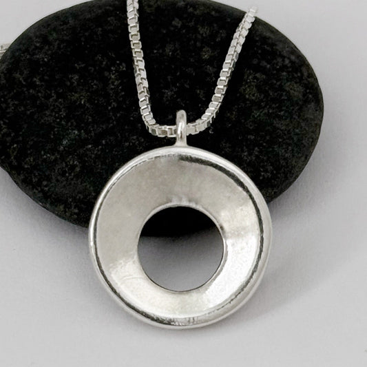 Pure & Simple, Sacred Circle, Sterling 17mm