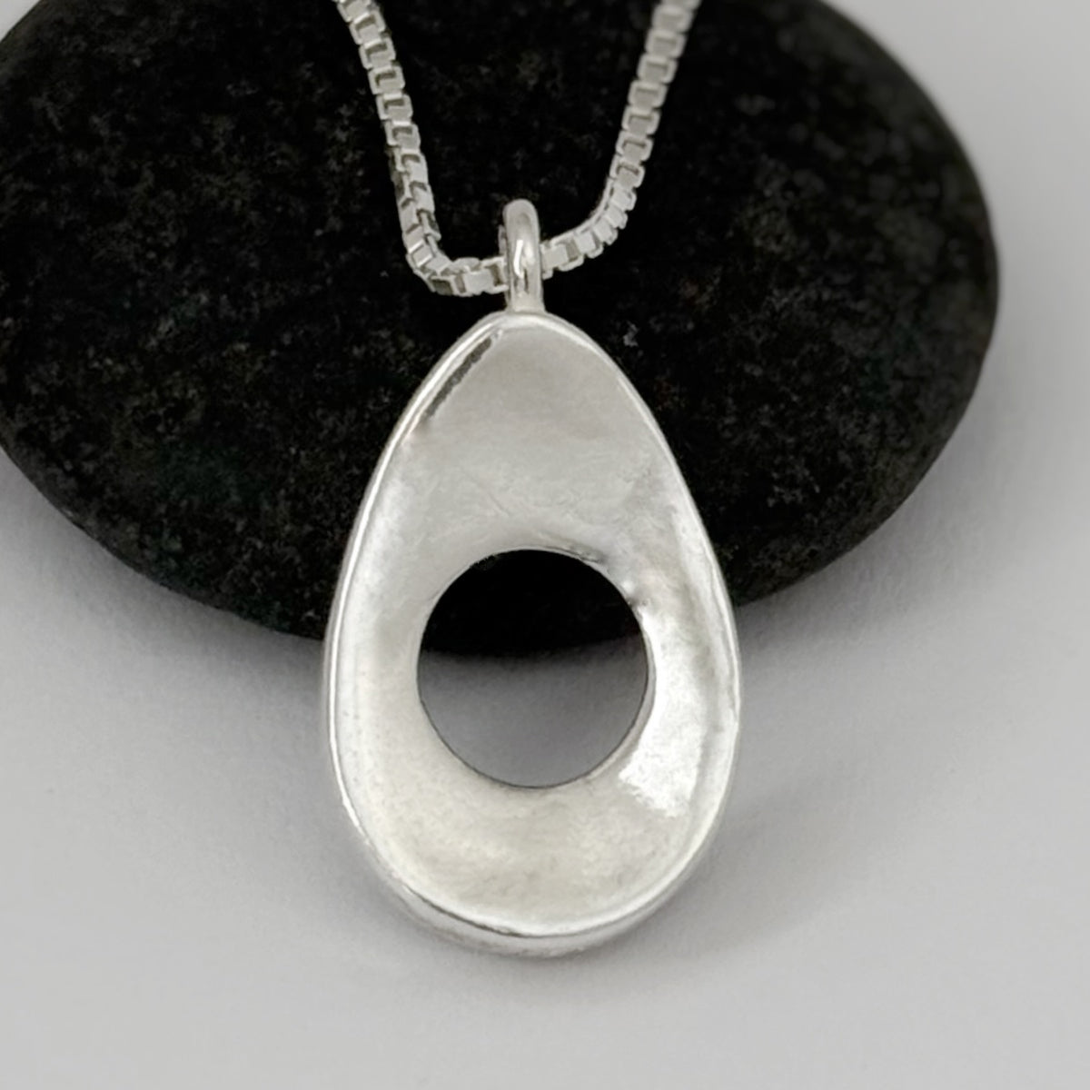 Pure & Simple, The Teardrop, Sterling 17mm
