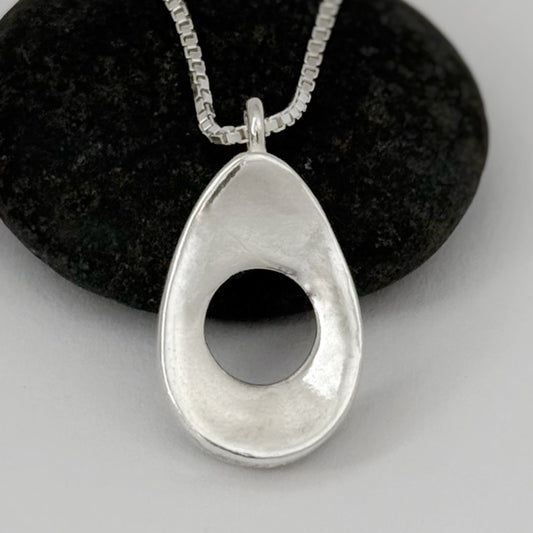 Pure & Simple, The Teardrop, Sterling 17mm