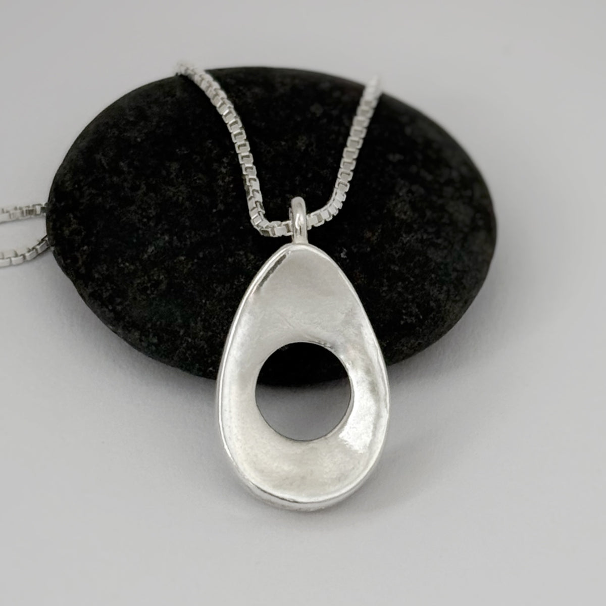 Pure & Simple, The Teardrop, Sterling 17mm