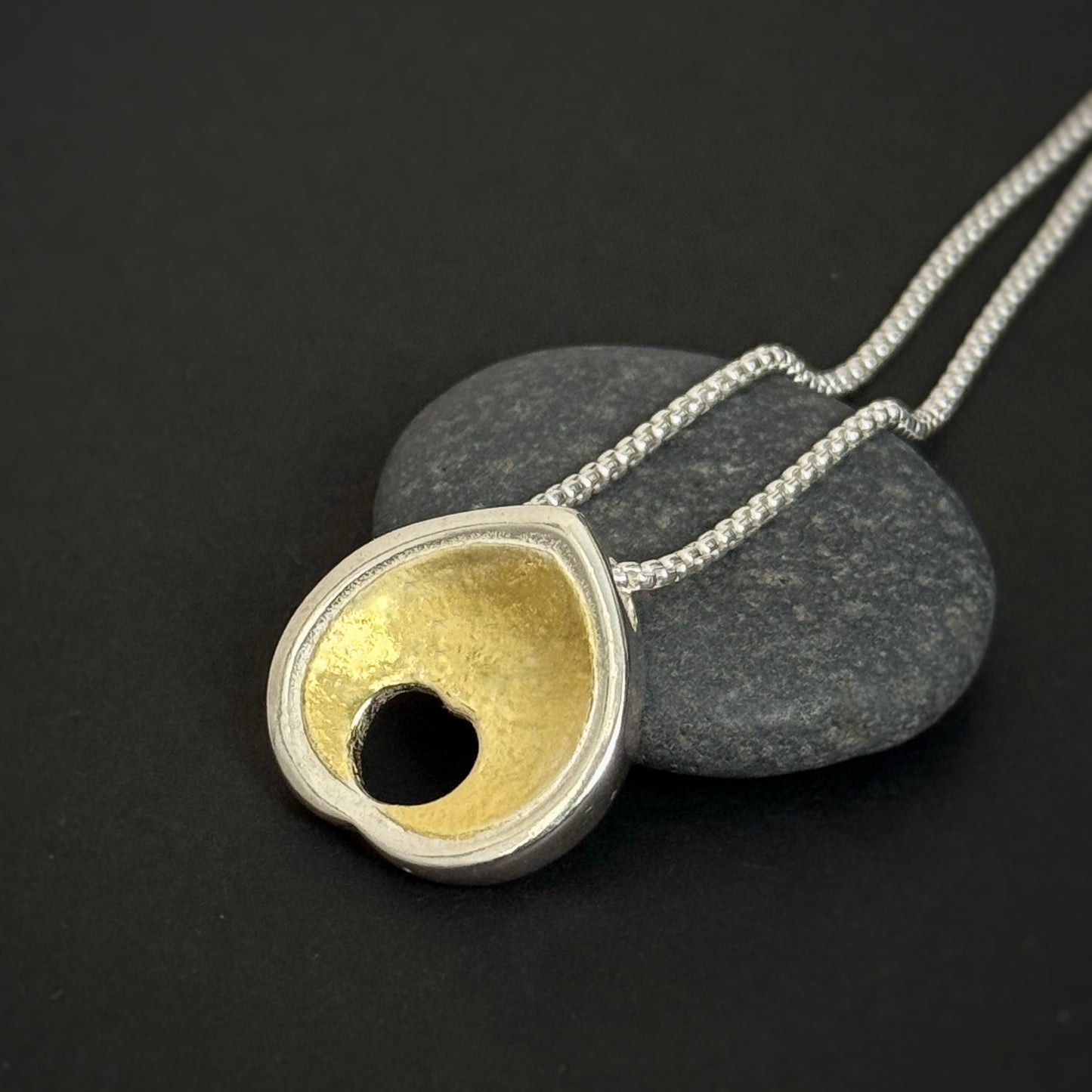 Oneness Centering Pendant 20mm