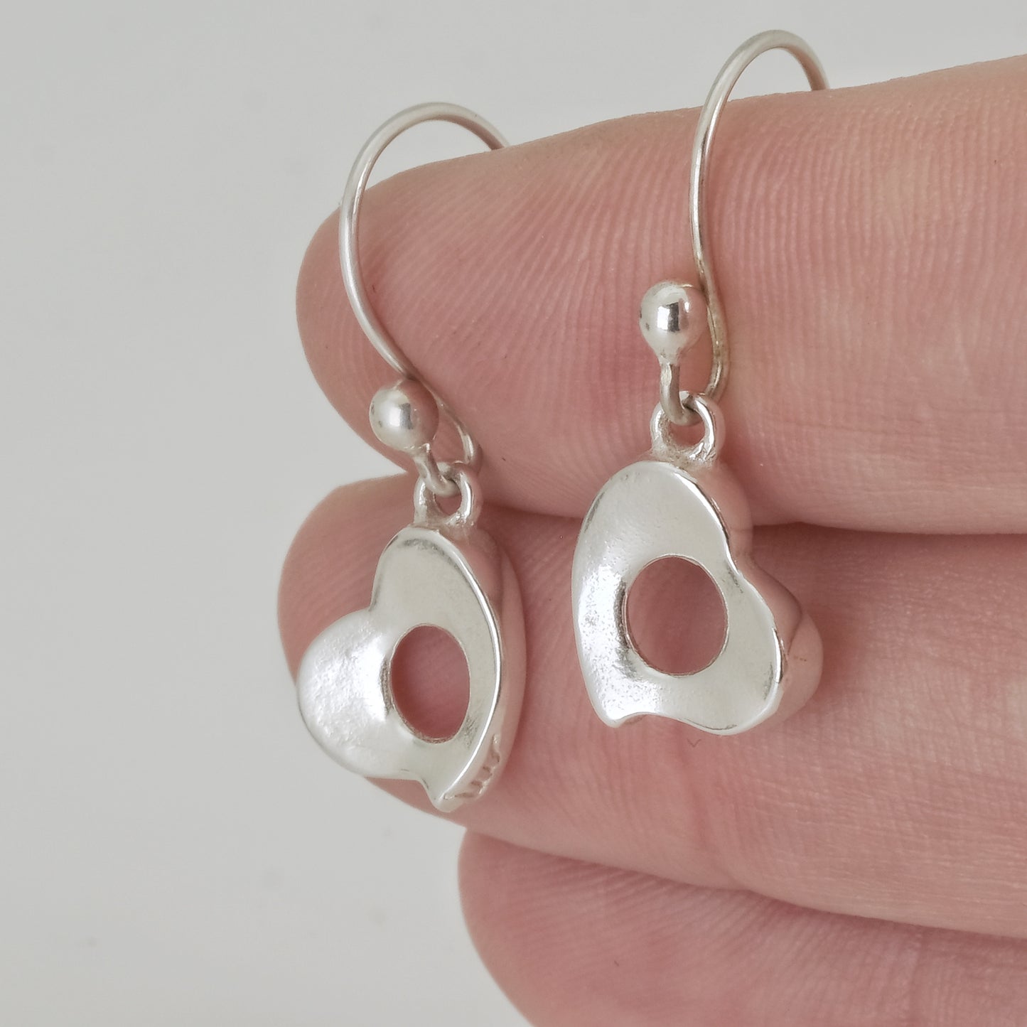 P&S Earrings, Heart, Sterling 10mm