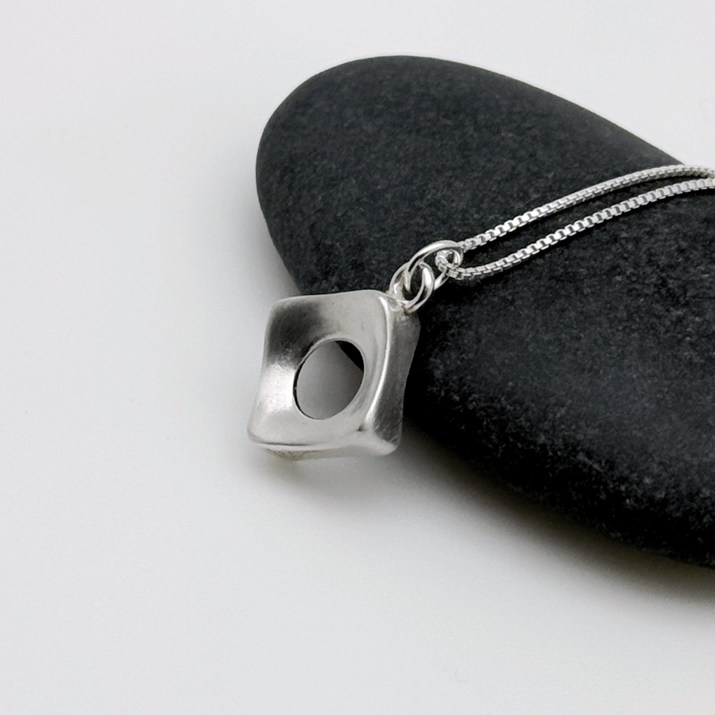 Pure & Simple, The Diamond, Sterling 14mm