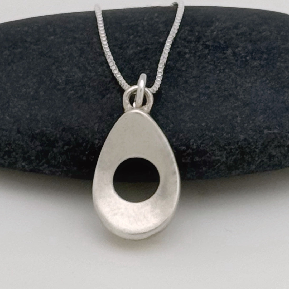 Pure & Simple, The Teardrop, Sterling 14mm