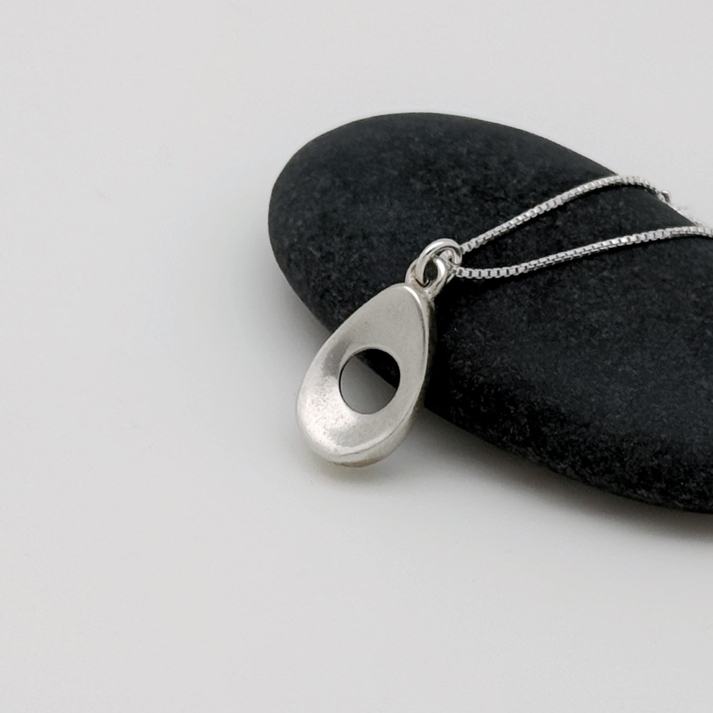 Pure & Simple, The Teardrop, Sterling 14mm